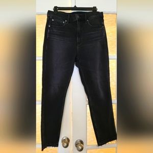 Gap Size 12S Black Vintage Slim Straight frayed hem jean